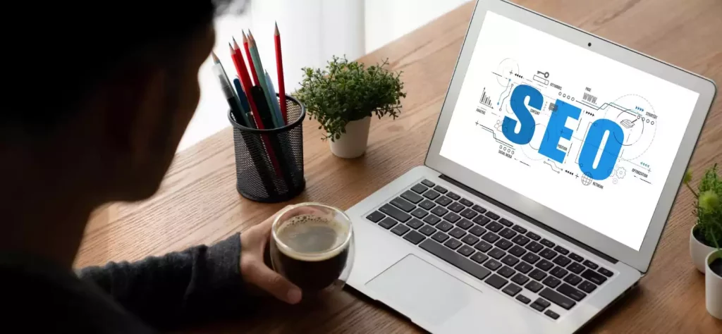 Comment dénicher le freelance SEO parfait pour booster son site web ?